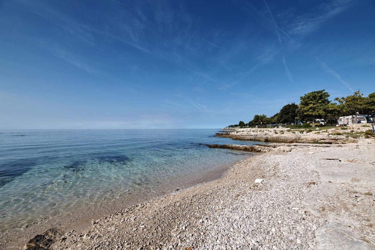 Camping Ulika Mobile Homes - Naturist Červar-Porat Esterno foto
