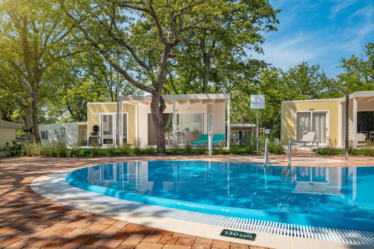 Camping Ulika Mobile Homes - Naturist Červar-Porat Esterno foto