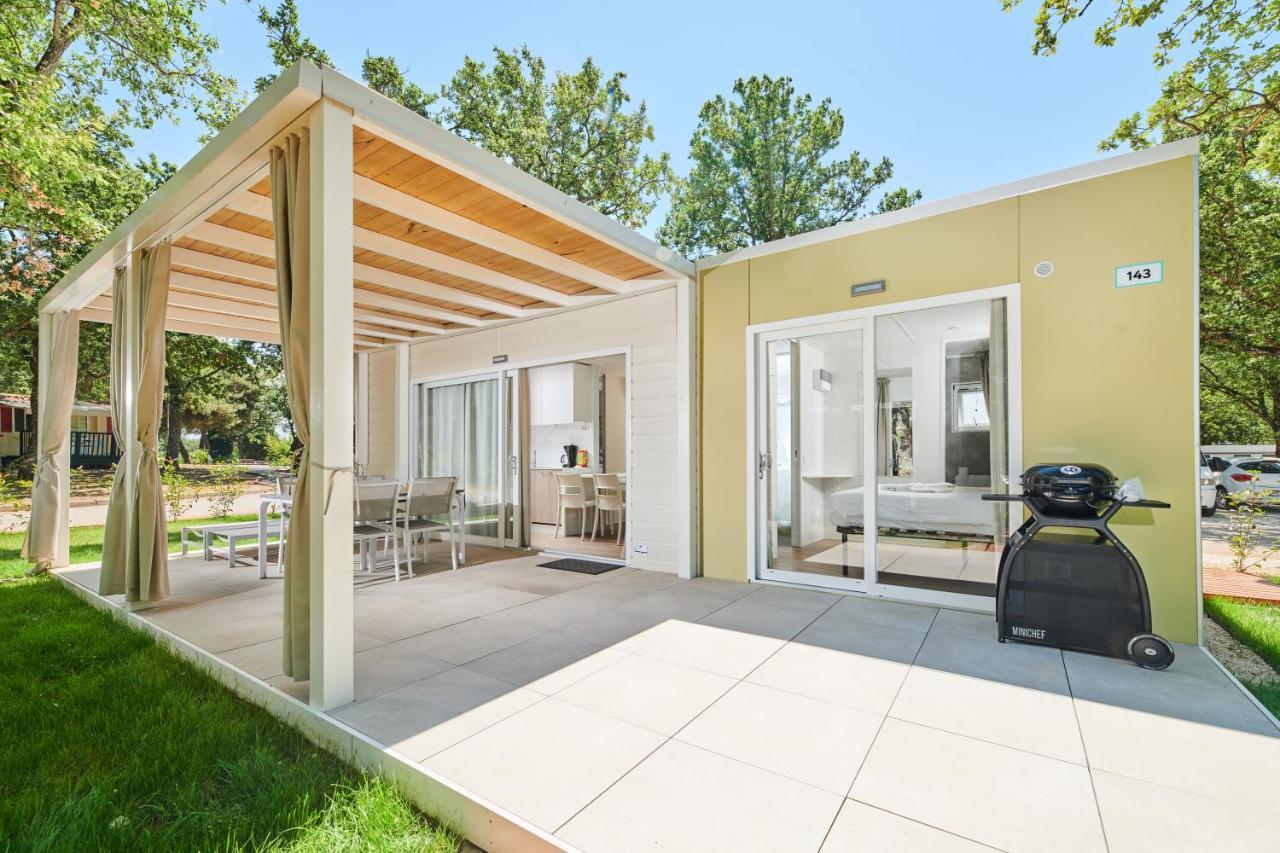 Camping Ulika Mobile Homes - Naturist Červar-Porat Esterno foto