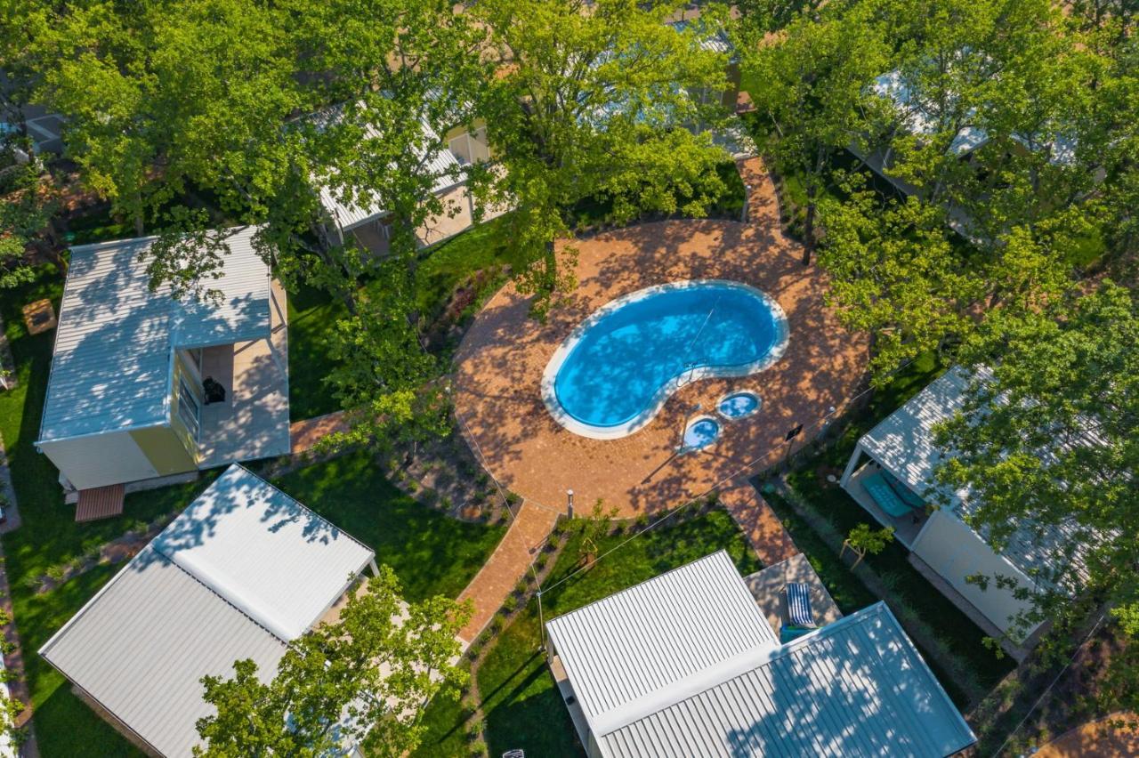 Camping Ulika Mobile Homes - Naturist Červar-Porat Esterno foto