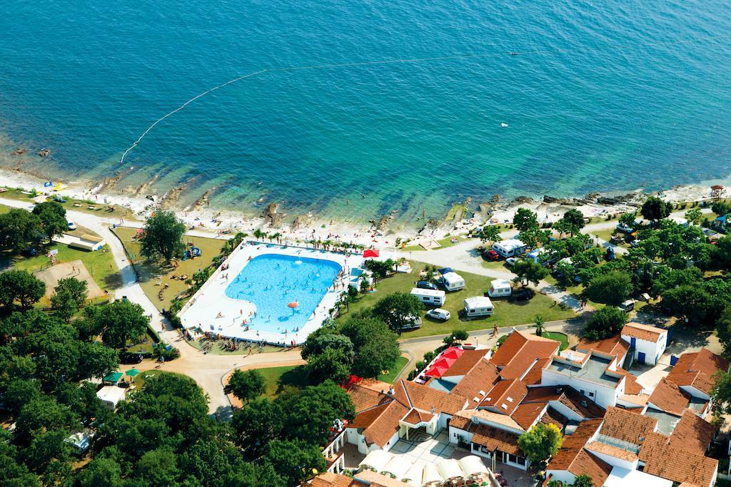Camping Ulika Mobile Homes - Naturist Červar-Porat Esterno foto